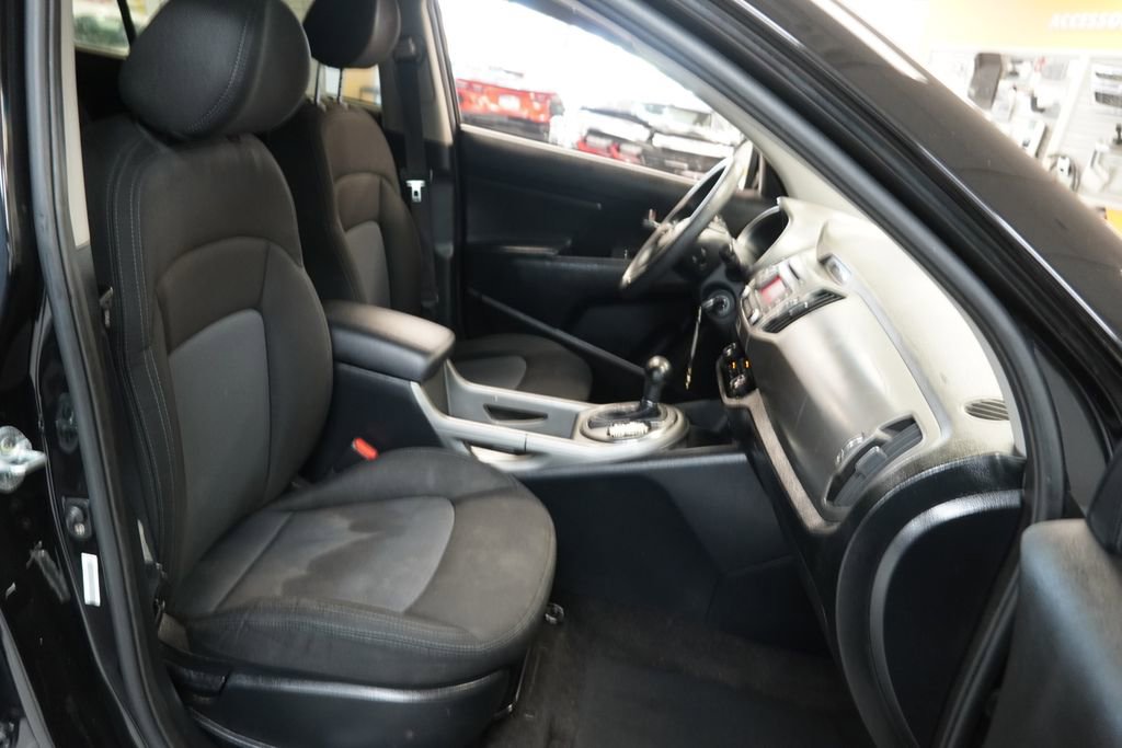 Used 2015 Kia Sportage LX FWD image 16