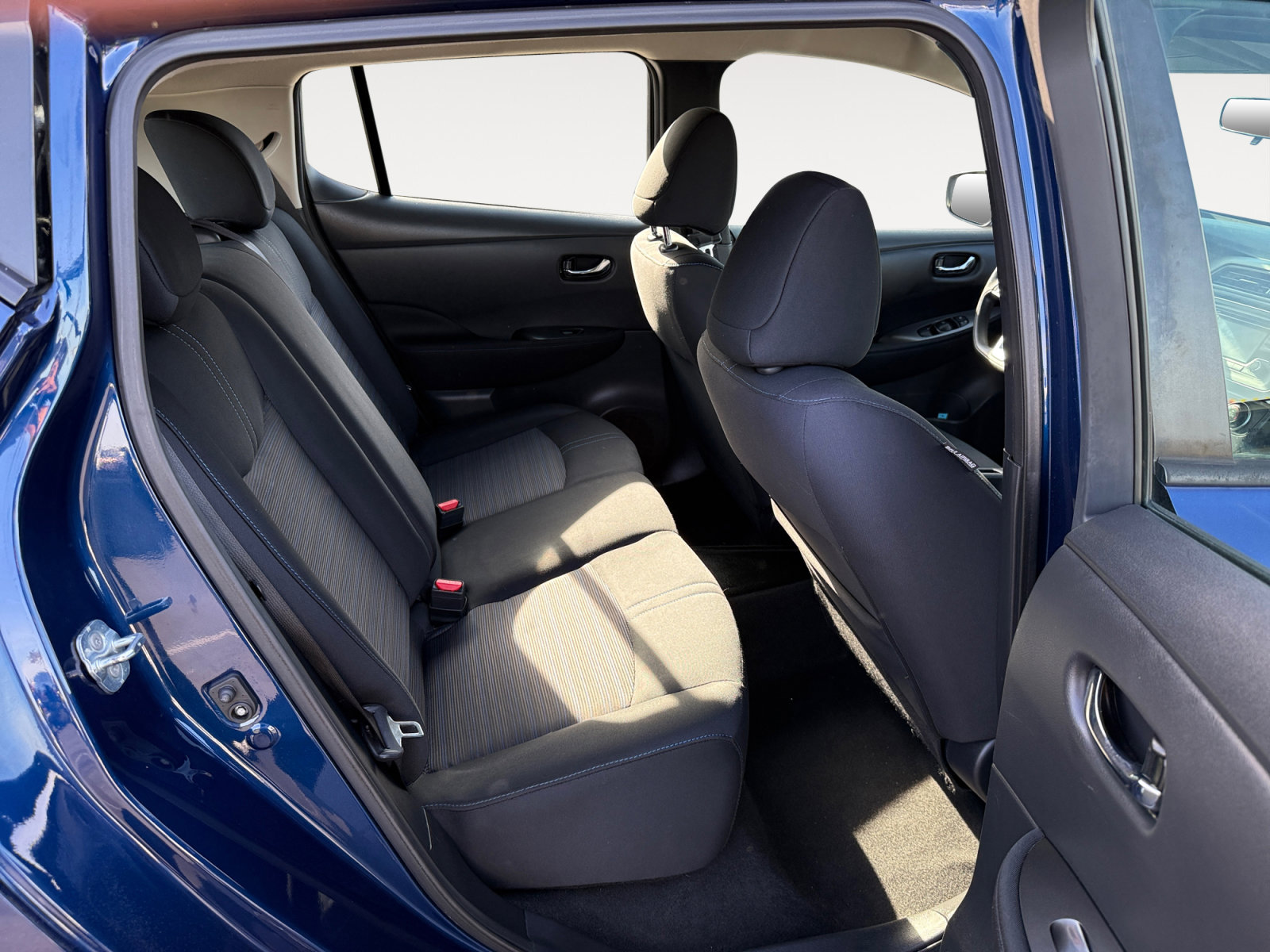 Used 2019 Nissan Leaf S w/ S Charge Package image 18