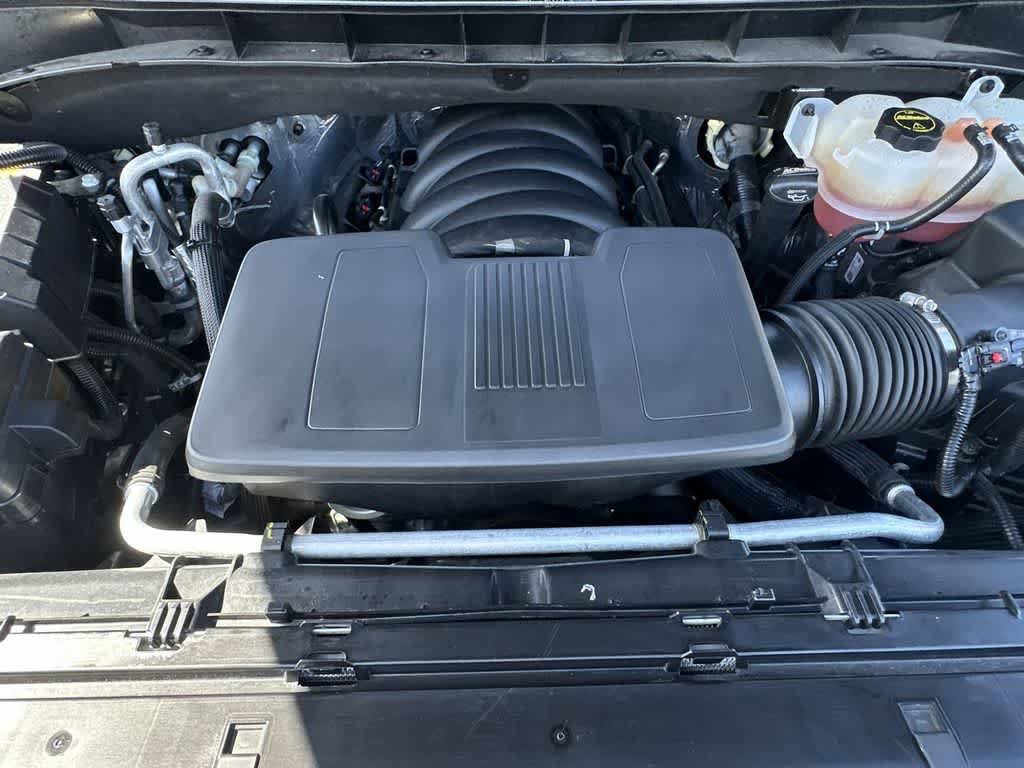 Used 2024 GMC Yukon SLT w/ SLT Luxury Package RWD image 12