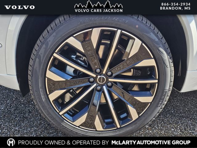 New 2026 Volvo XC90 B6 Plus w/ Protection Package Premier image 28