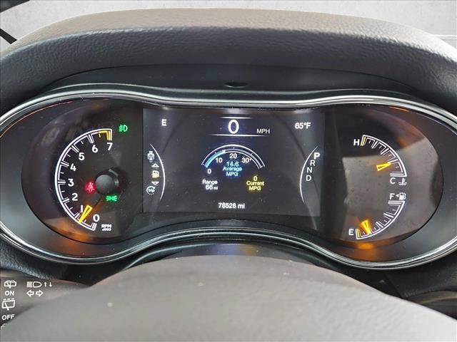 Used 2020 Jeep Grand Cherokee Altitude AWD/4WD image 11