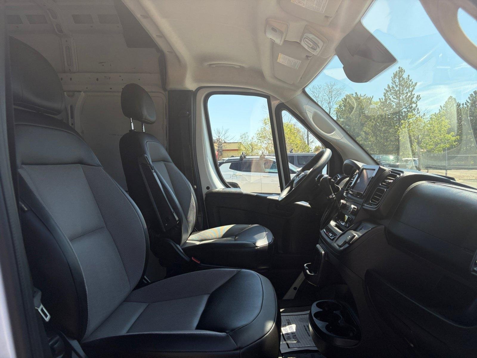 Used 2023 RAM ProMaster 2500 FWD image 25