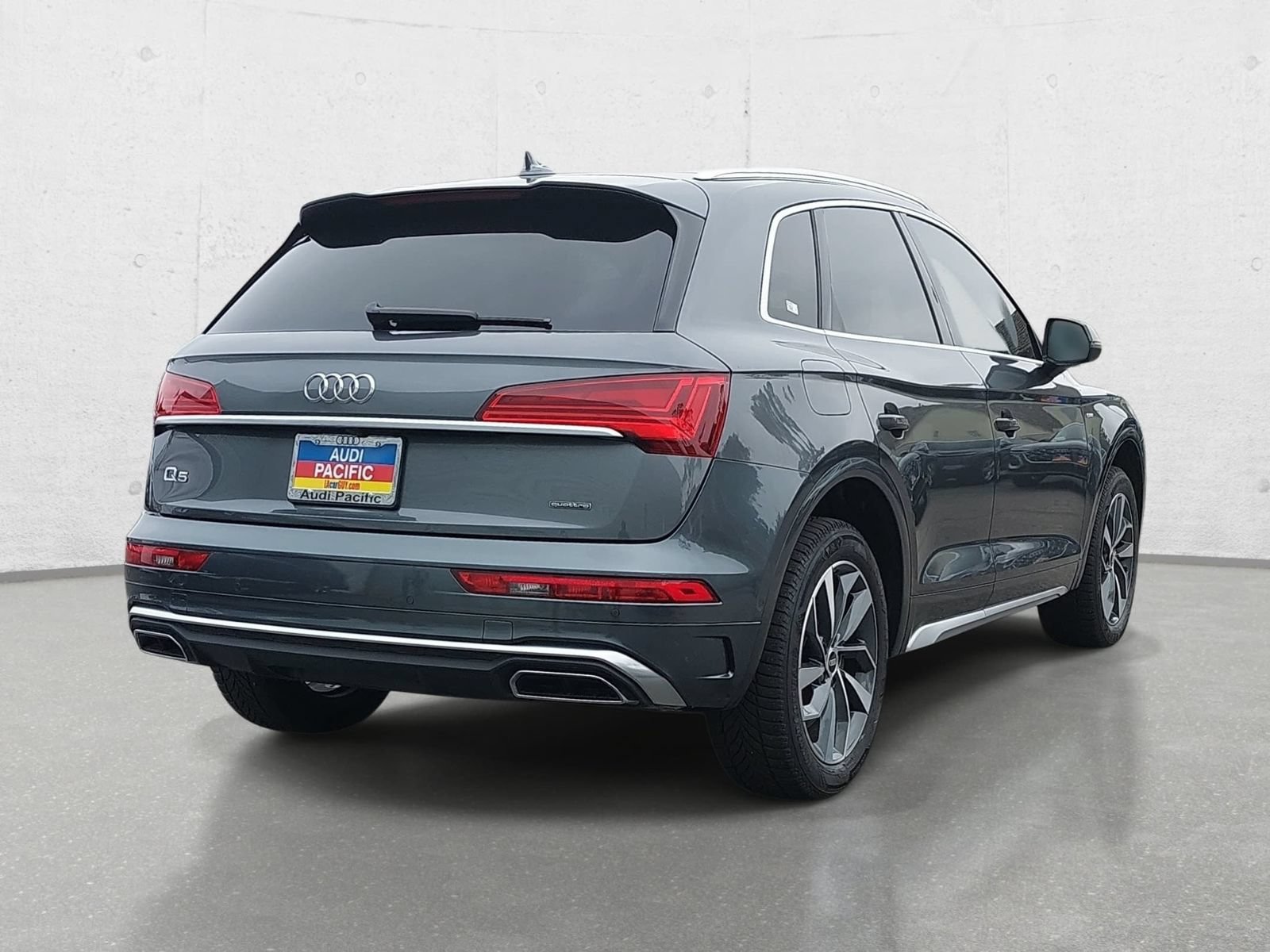 Used 2022 Audi Q5 2.0T Prestige w/ Prestige Package AWD/4WD image 5