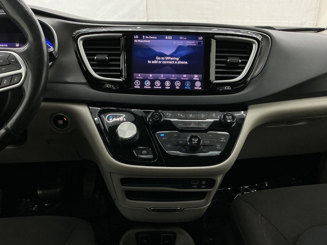 Used 2020 Chrysler Pacifica Touring w/ Advanced Safetytec Group FWD image 29