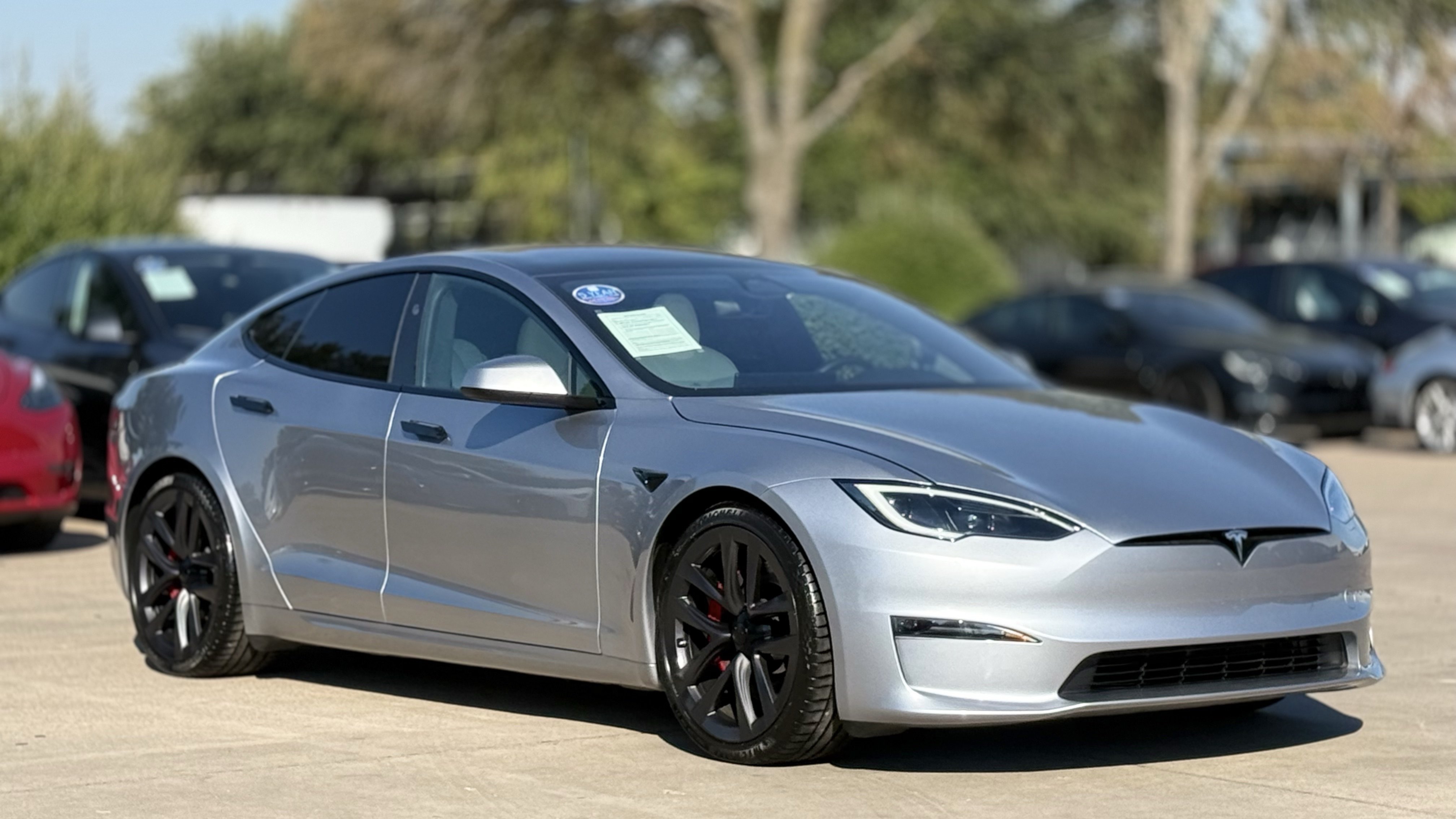 Used 2024 Tesla Model S Plaid AWD/4WD image 2