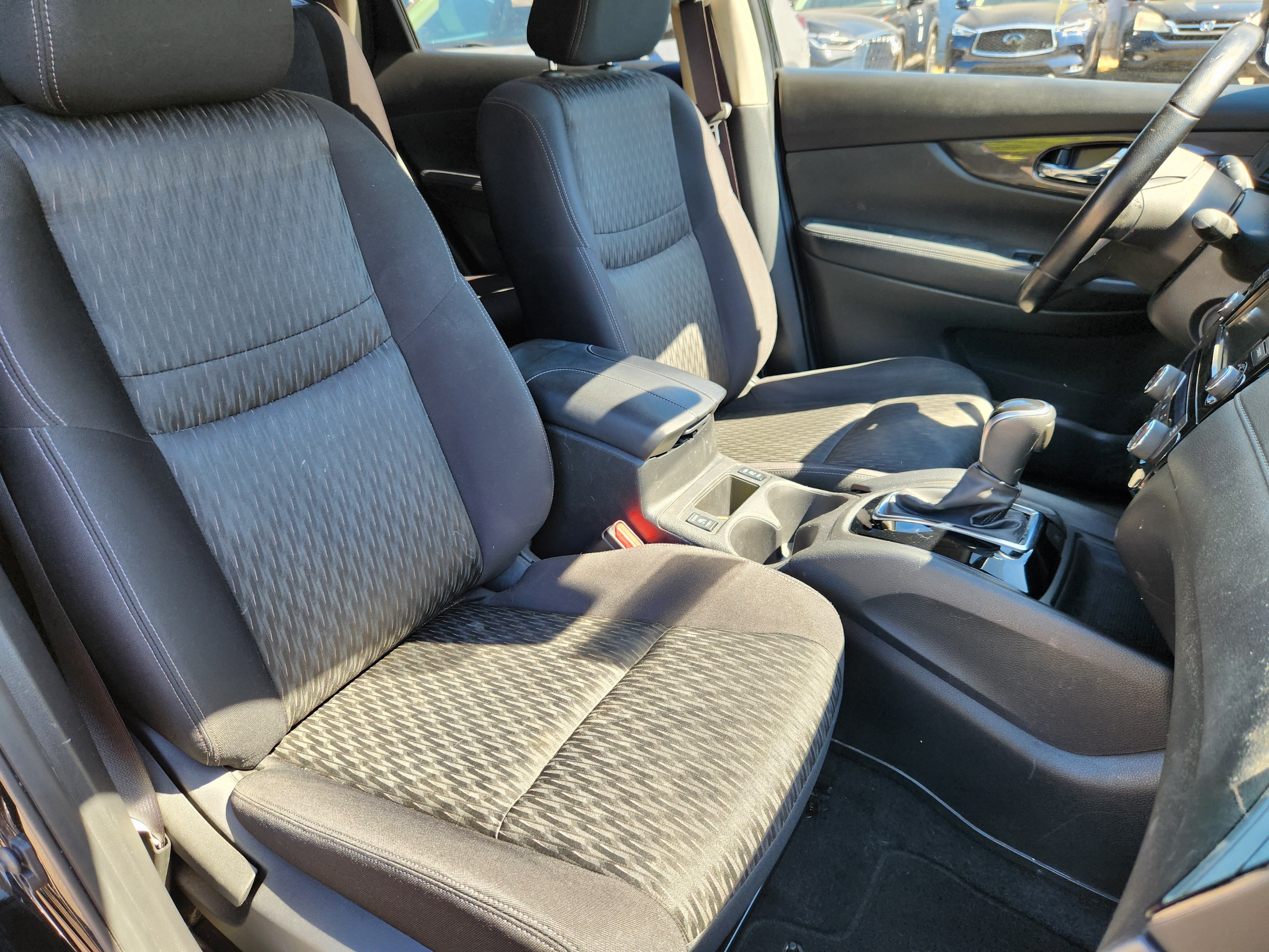 Certified 2020 Nissan Rogue SV AWD/4WD image 14