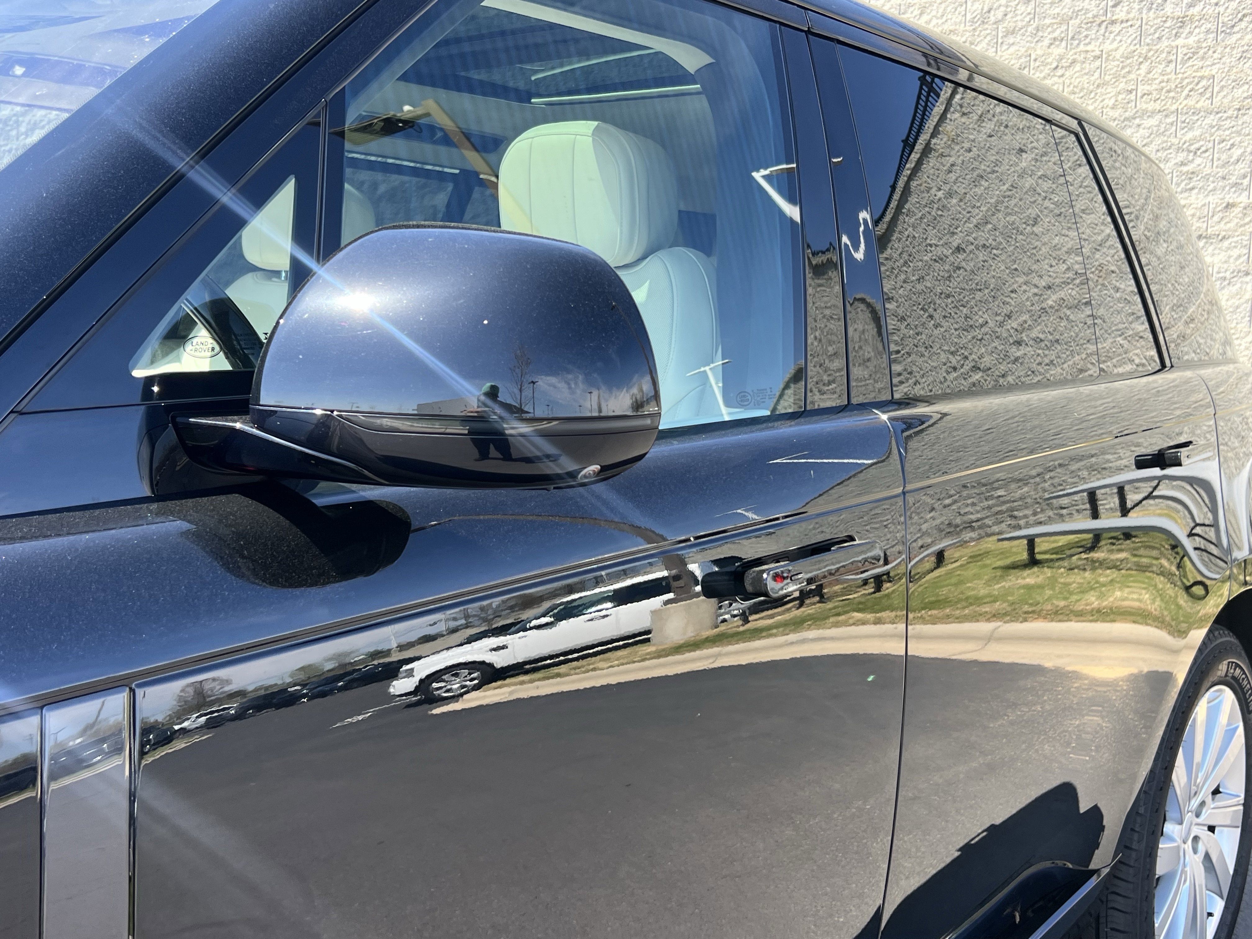 Certified 2023 Land Rover Range Rover Long Wheelbase SE image 12