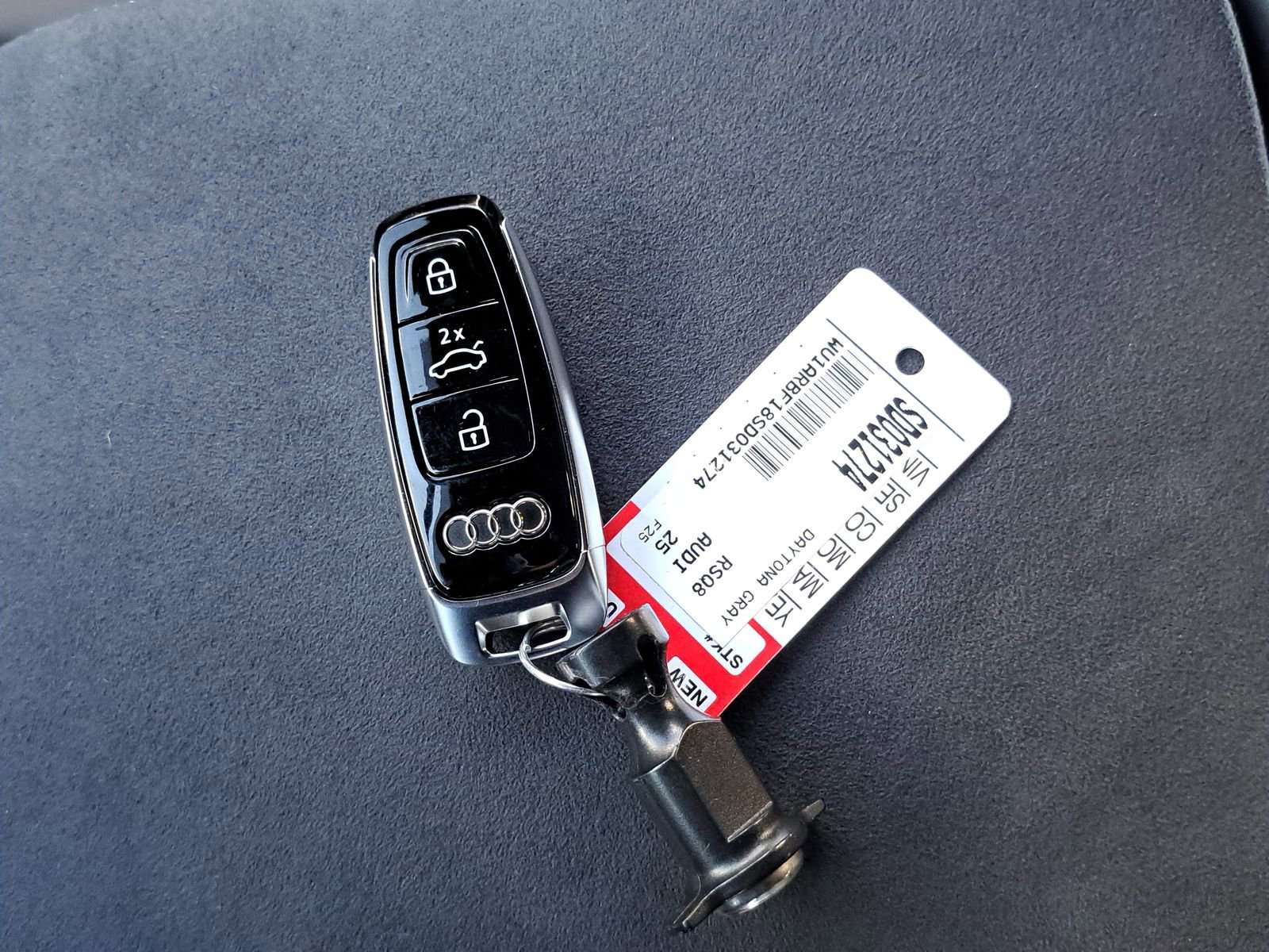 New 2025 Audi RS Q8 performance image 39