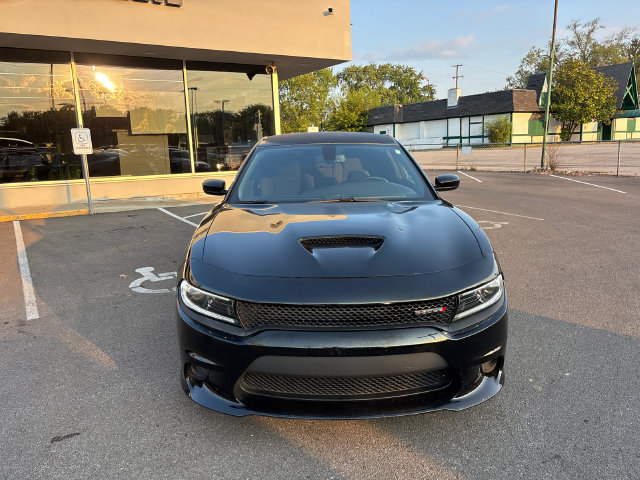Used 2022 Dodge Charger R/T RWD image 5