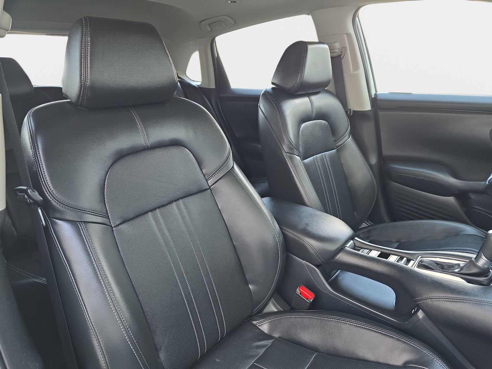 Used 2024 Honda HR-V EX-L image 10