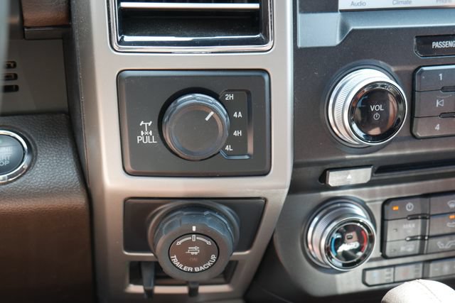 Used 2018 Ford F150 King Ranch w/ Equipment Group 601A Luxury AWD/4WD image 21