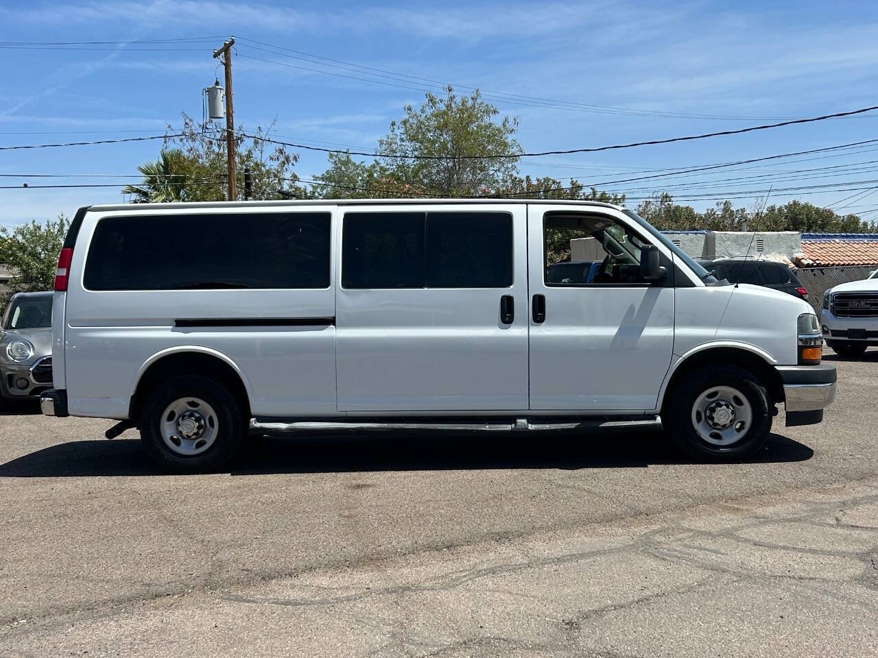 Used 2019 Chevrolet Express 3500 LT w/ LT Preferred Equipment Group RWD image 2