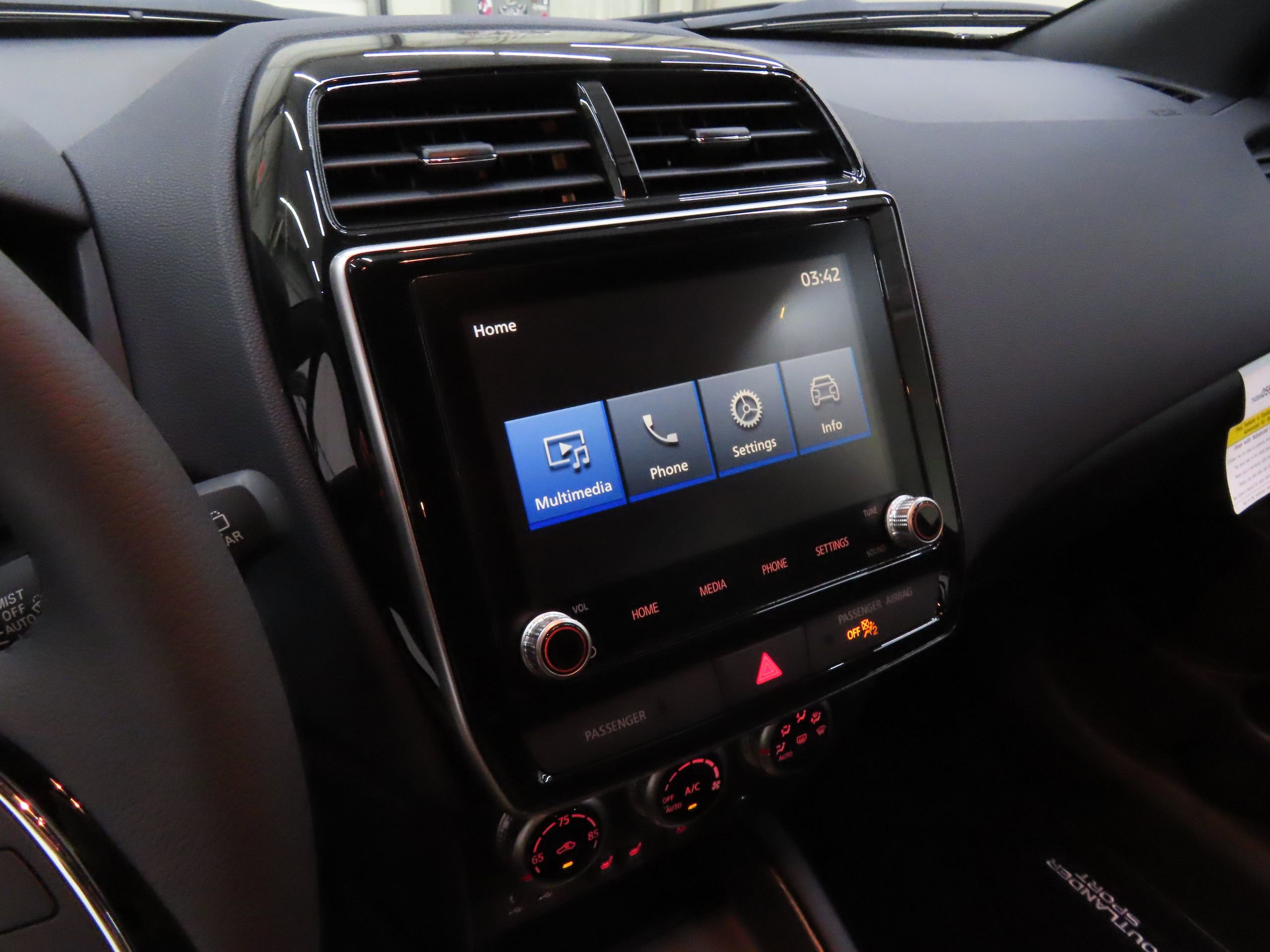 New 2025 Mitsubishi Outlander Sport SEL AWD/4WD image 16