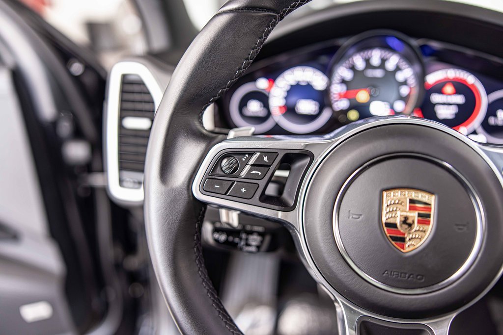 Used 2022 Porsche Cayenne S Platinum image 24