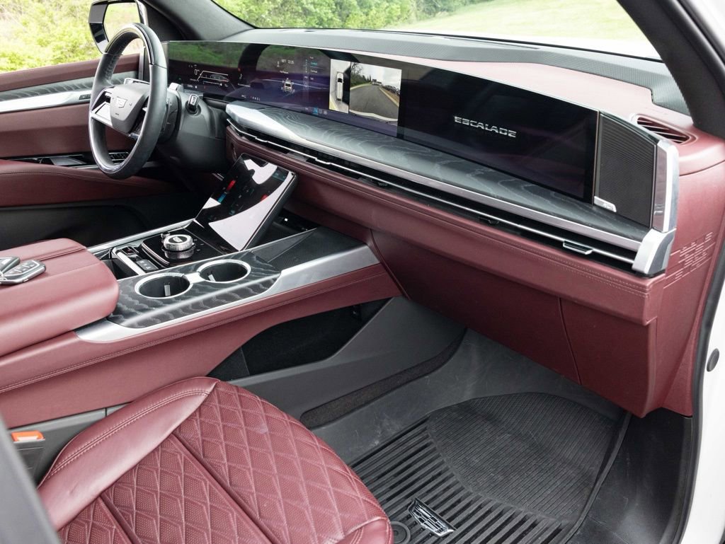 Used 2025 Cadillac Escalade Premium Luxury w/ Touring Package image 68