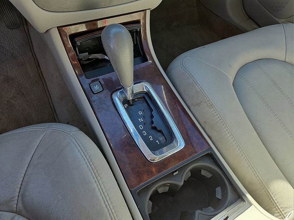 Used 2011 Buick Lucerne CXL image 28