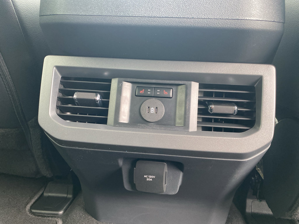 New 2026 Ford F350 Lariat w/ Lariat Premium Package image 11