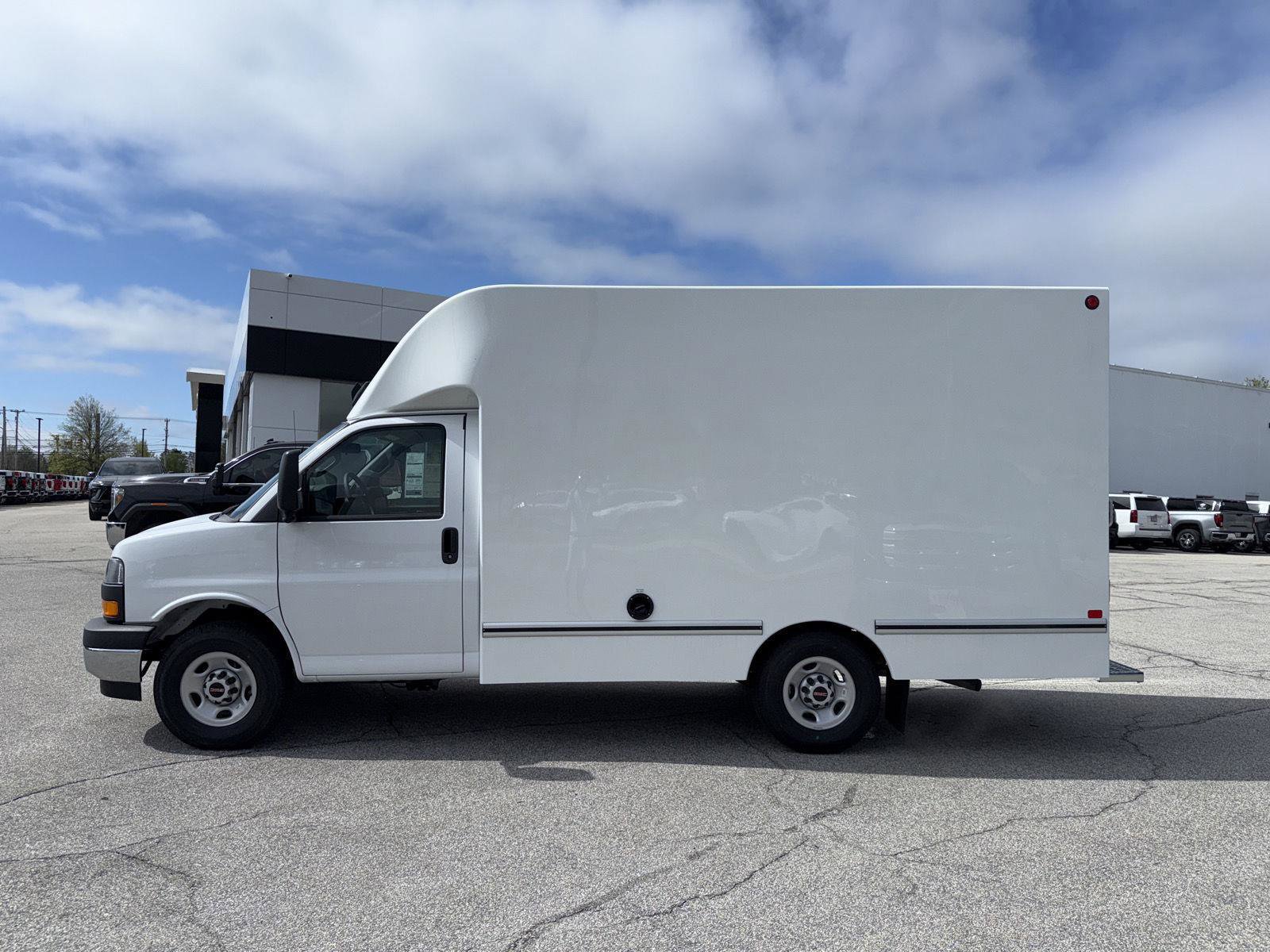 New 2025 GMC Savana 3500 w/ Power Convenience Package image 7