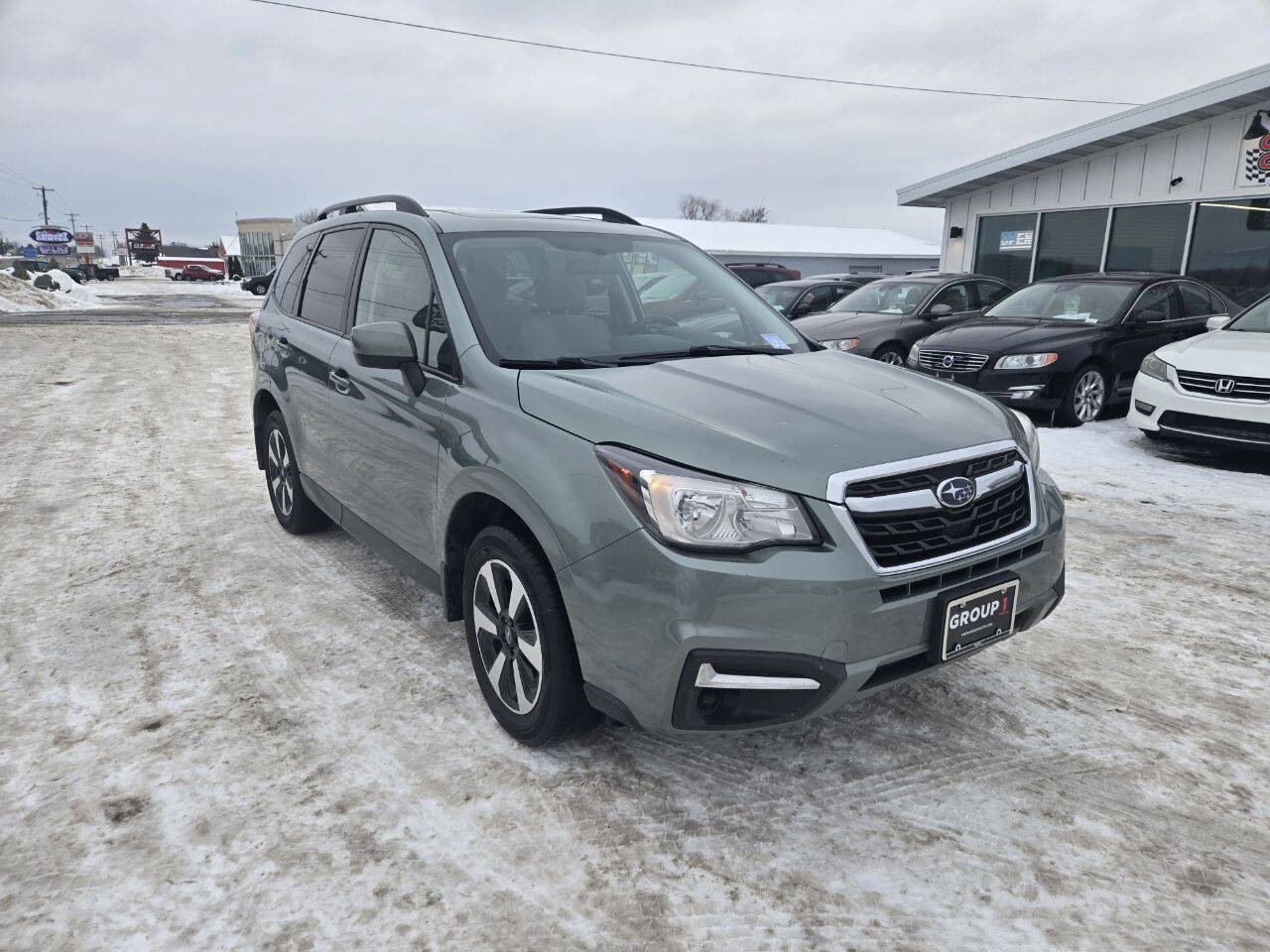 Used 2017 Subaru Forester 2.5i Premium w/ All-Weather Package image 9