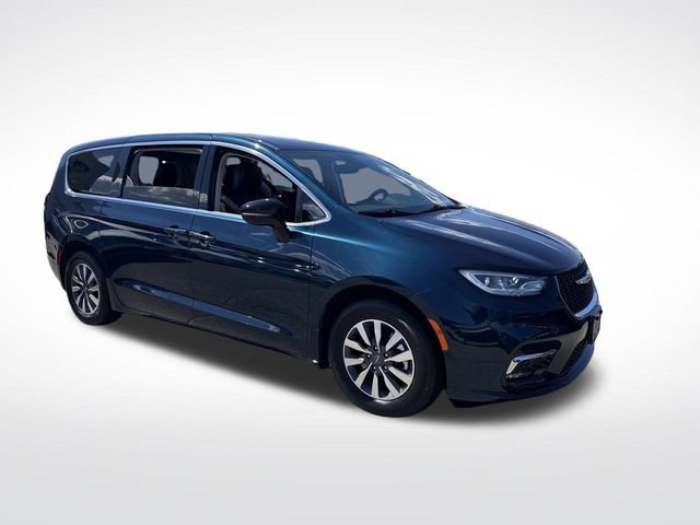 Used 2024 Chrysler Pacifica Limited FWD image 11