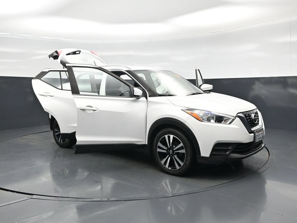 Used 2020 Nissan Kicks SV FWD image 30