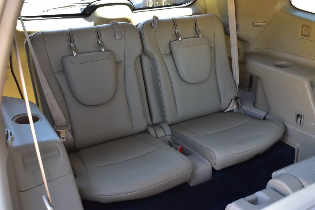 Used 2013 Toyota Highlander Limited AWD/4WD image 23