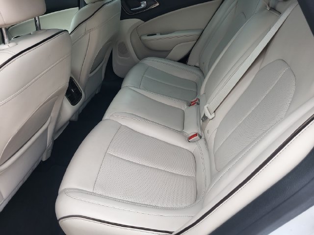 Used 2016 Chrysler 200 C w/ Premium Group AWD/4WD image 24