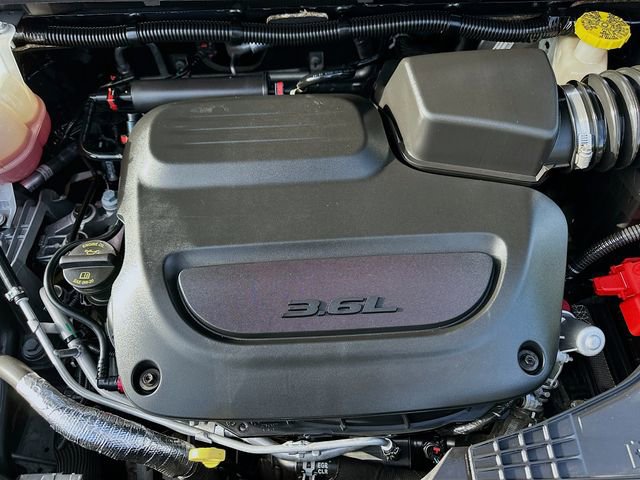 Used 2020 Chrysler Pacifica Touring-L Plus w/ Advanced Safetytec Group image 32