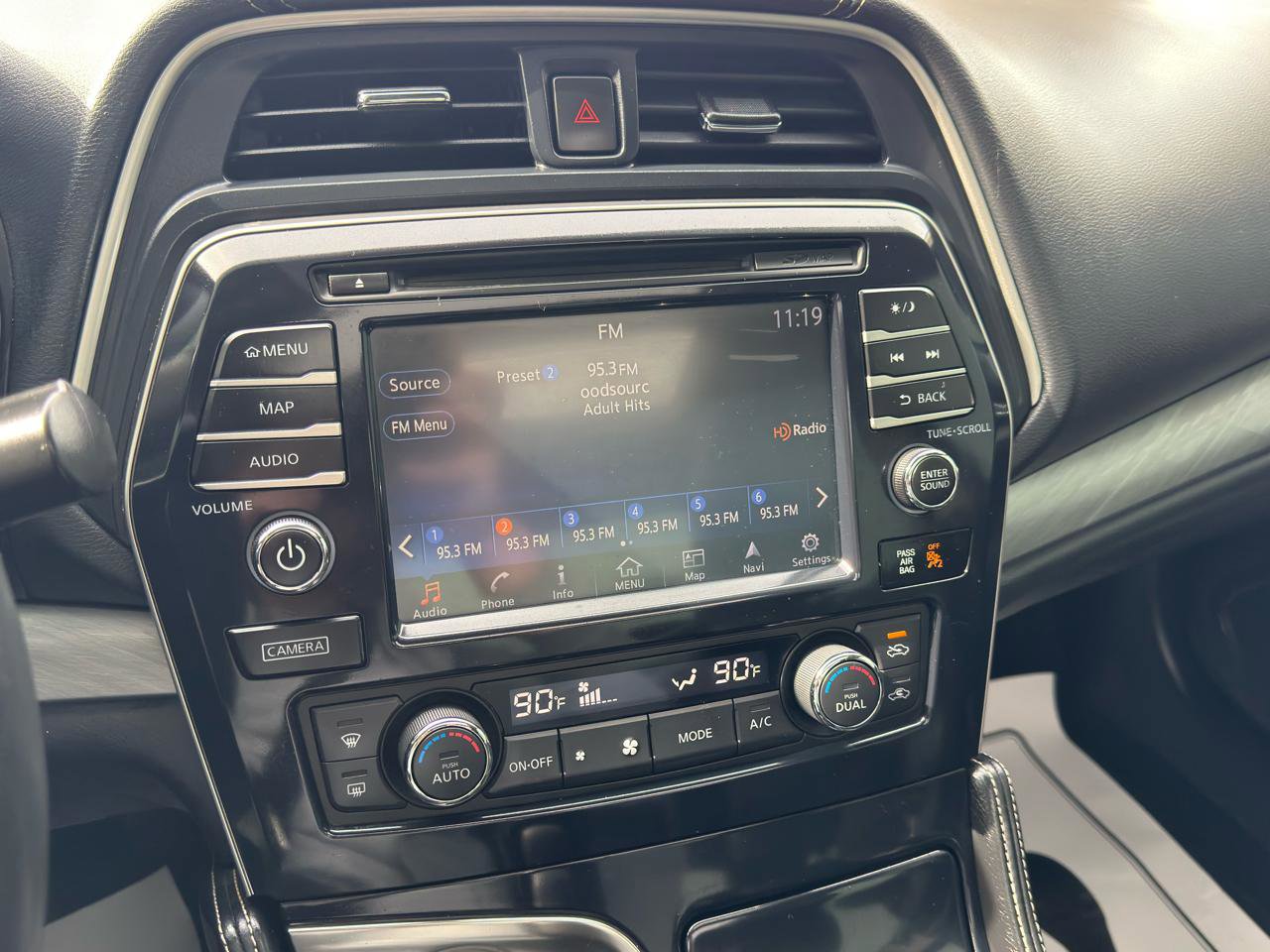 Used 2018 Nissan Maxima 3.5 SL image 22