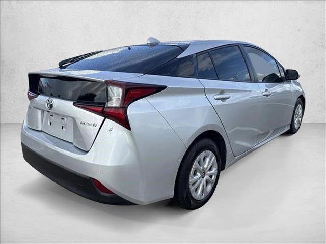 Used 2021 Toyota Prius LE FWD image 3