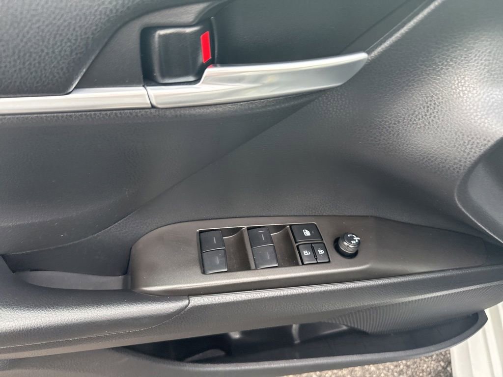 Used 2023 Toyota Camry LE image 17