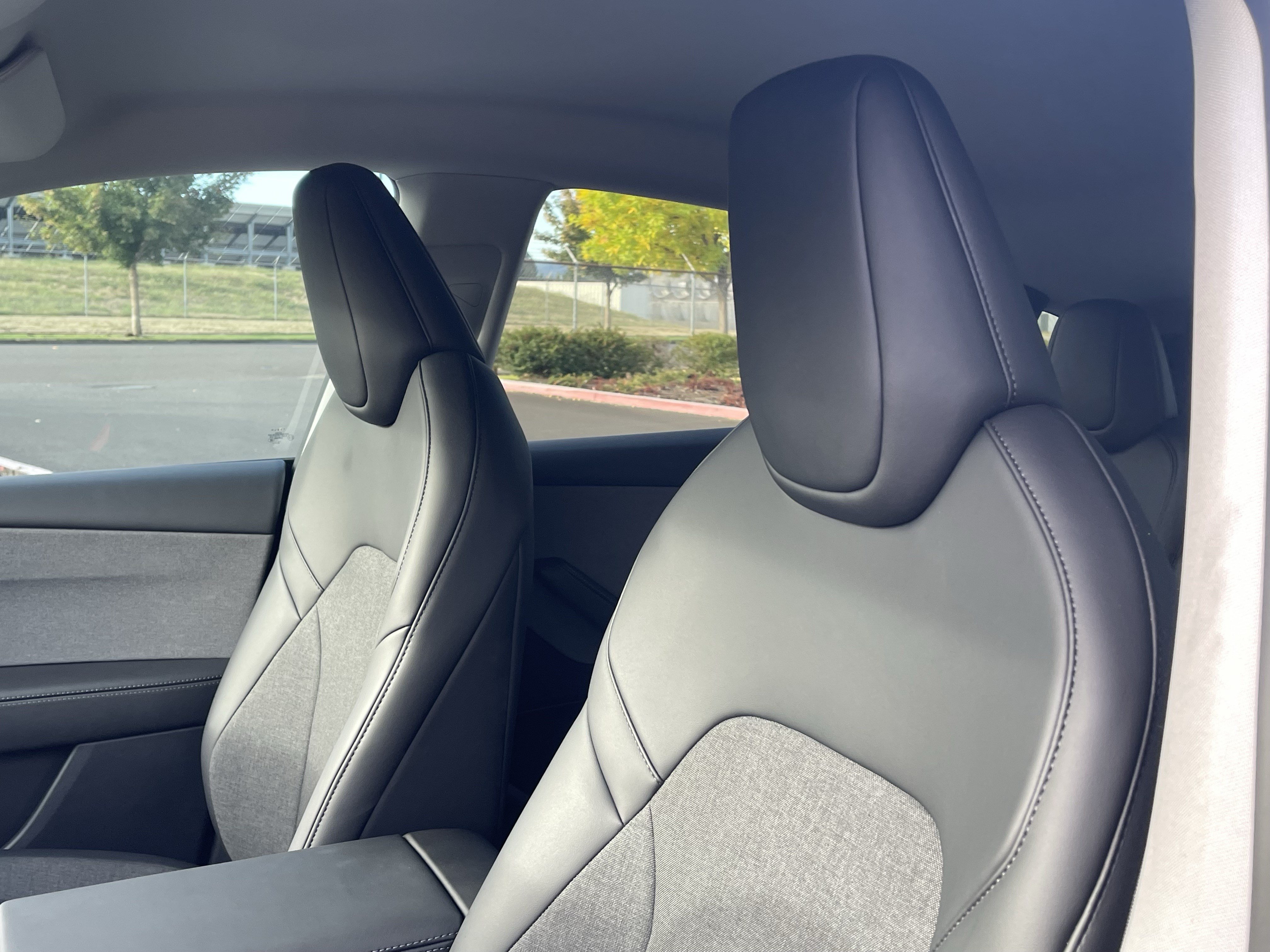 Used 2026 Tesla Model Y Long Range AWD/4WD image 18