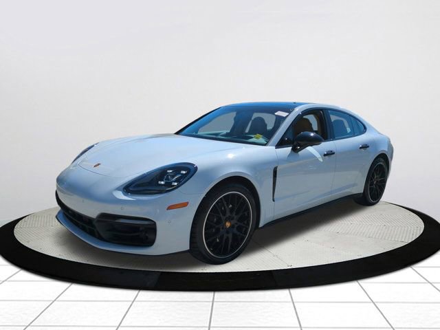 Used 2022 Porsche Panamera image 7