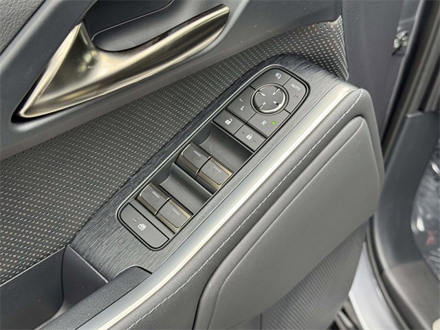 Used 2025 Lexus GX 550 image 23