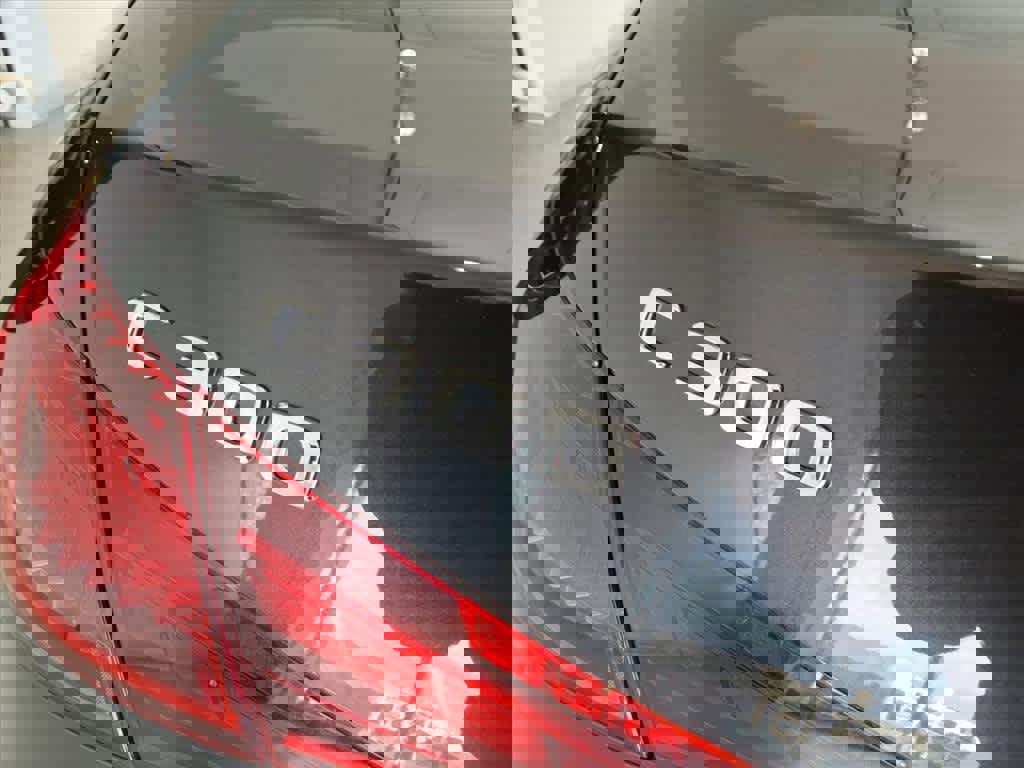 Used 2023 Mercedes-Benz C 300 4MATIC Sedan image 18