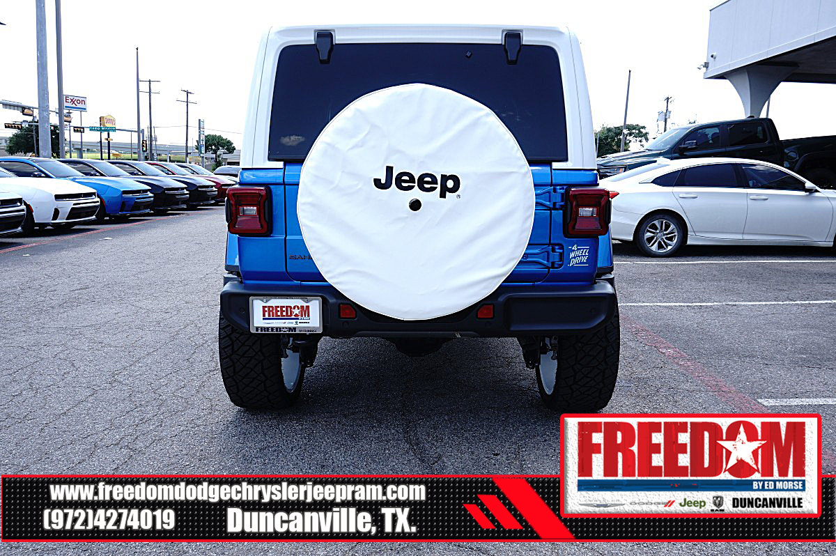 New 2026 Jeep Wrangler Unlimited Sahara w/ Whitecap Package AWD/4WD image 4