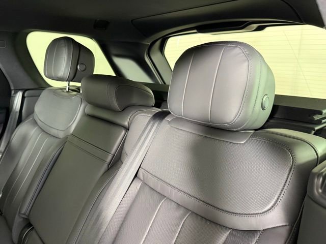 New 2025 Land Rover Range Rover SE image 24