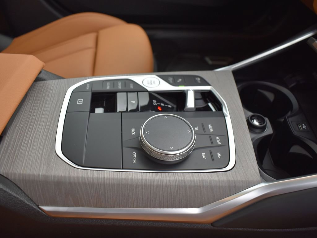 New 2026 BMW 330i Sedan w/ Convenience Package RWD image 24