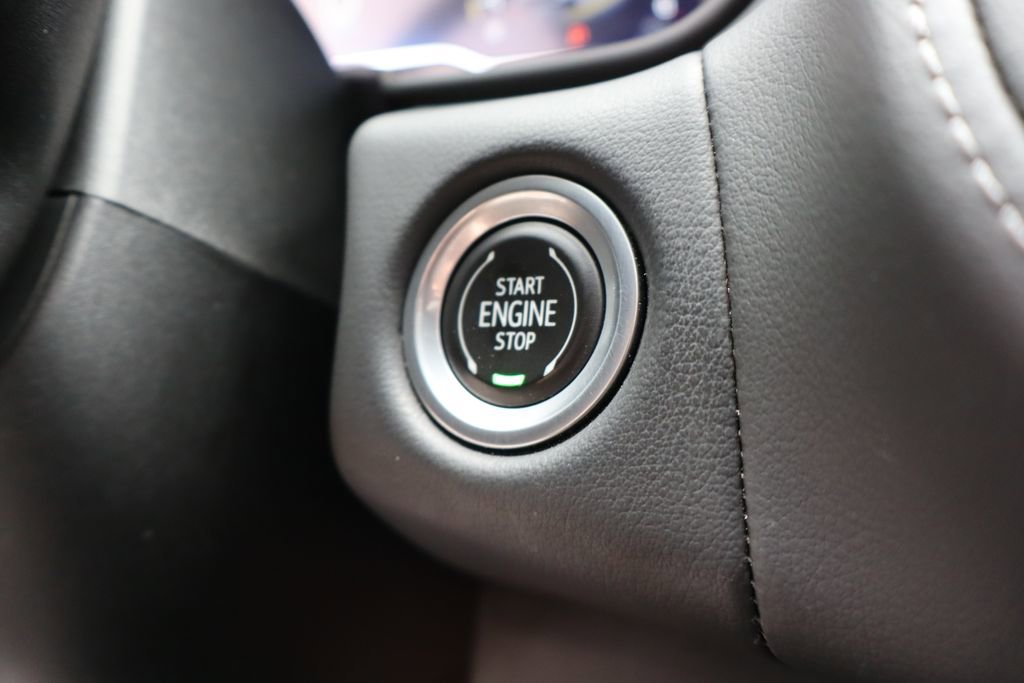 Used 2022 Chevrolet Tahoe Z71 w/ Luxury Package image 23