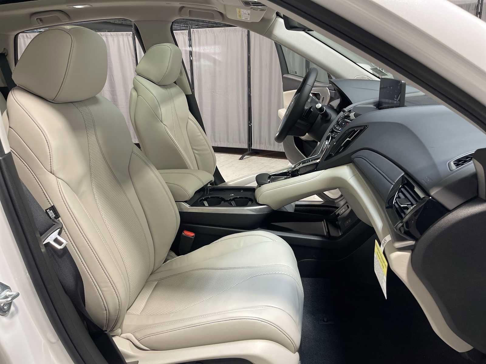 Certified 2026 Acura RDX w/ Technology Package AWD/4WD image 14