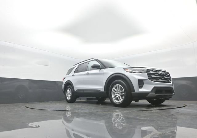 New 2026 Ford Explorer Active image 31