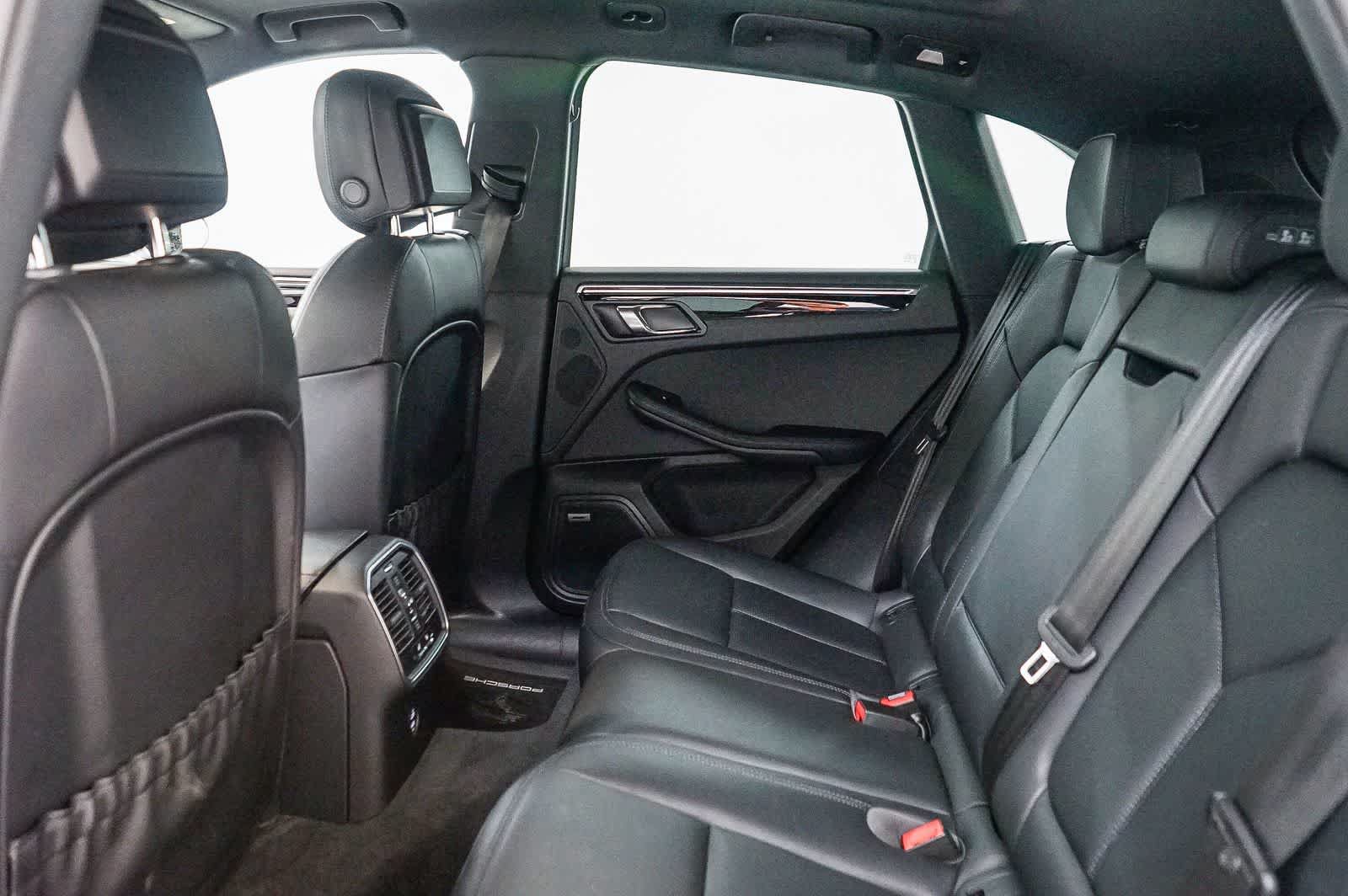 Certified 2026 Porsche Macan S AWD/4WD image 23