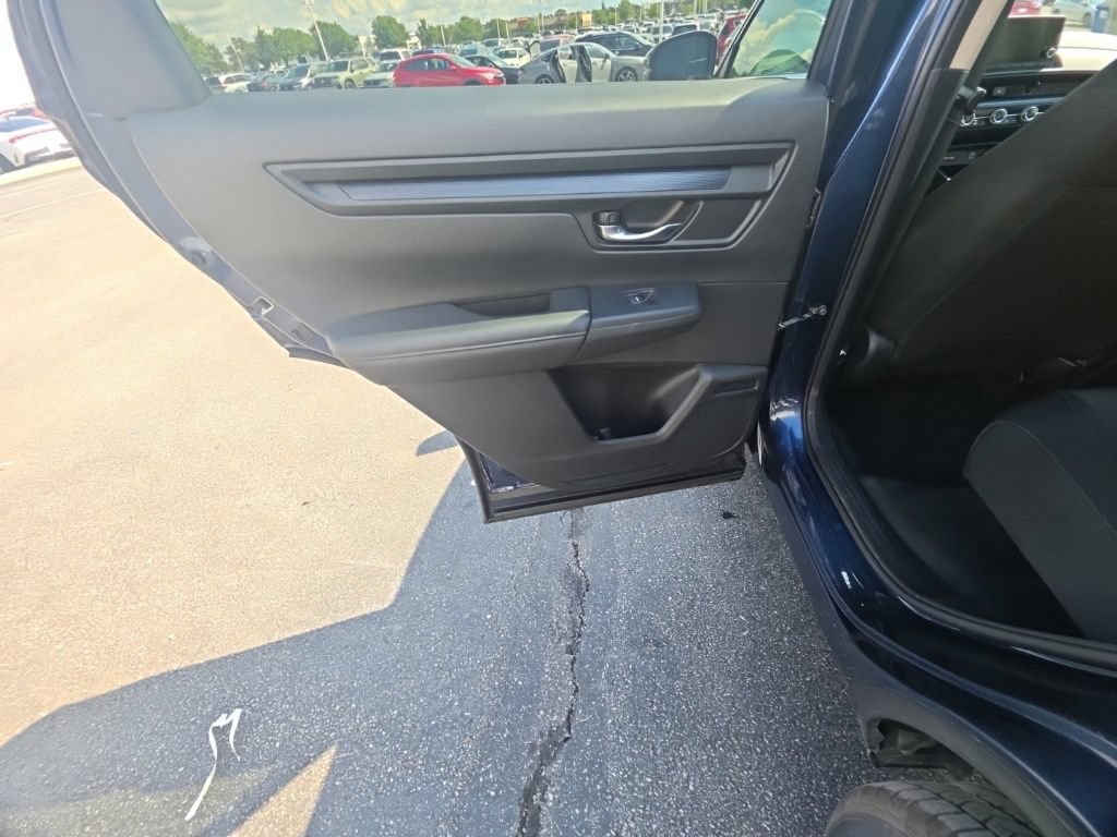 Used 2025 Honda CR-V LX image 24