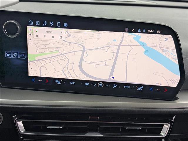 Used 2024 Chevrolet Traverse LT image 13