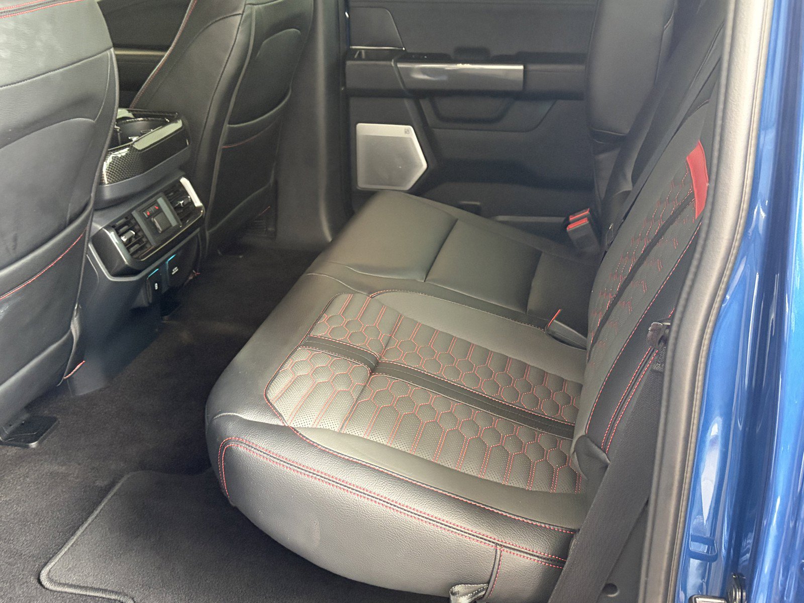 Used 2022 Ford F150 Lariat w/ Equipment Group 502A High AWD/4WD image 26
