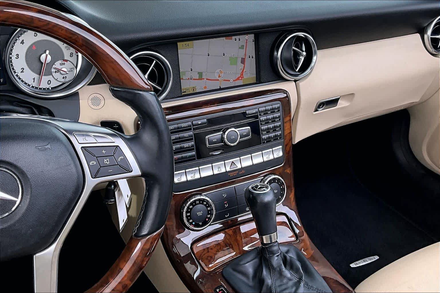 Used 2012 Mercedes-Benz SLK 350 image 7