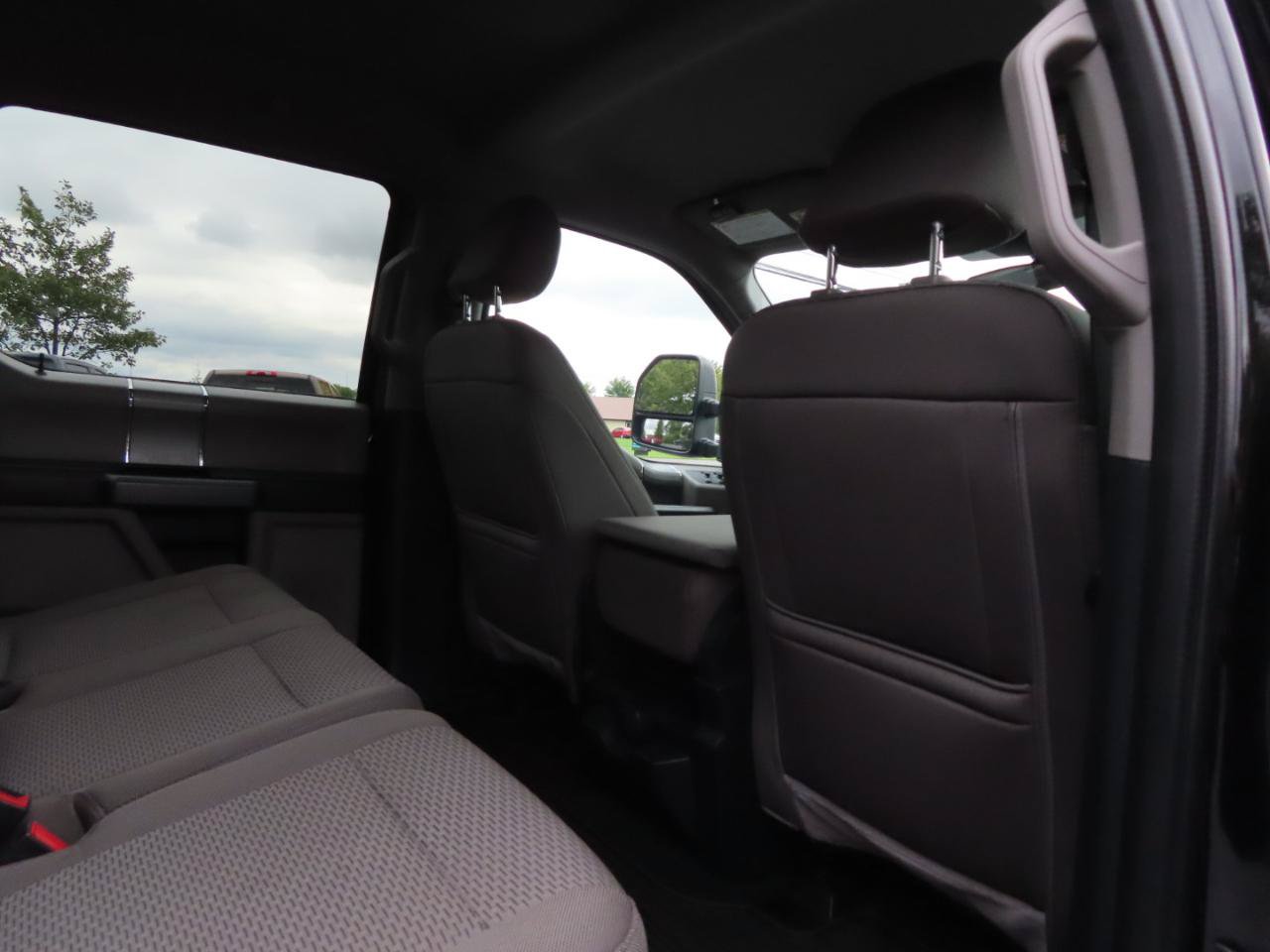 Used 2022 Ford F350 XLT w/ Black Appearance Package AWD/4WD image 41