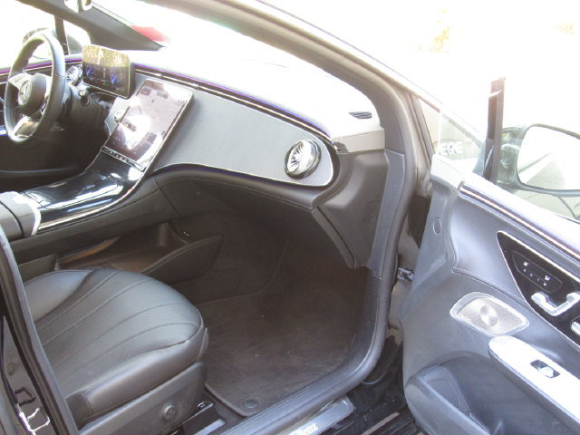 Used 2023 Mercedes-Benz EQE 350+ 4MATIC Sedan w/ Exclusive Trim Package image 18
