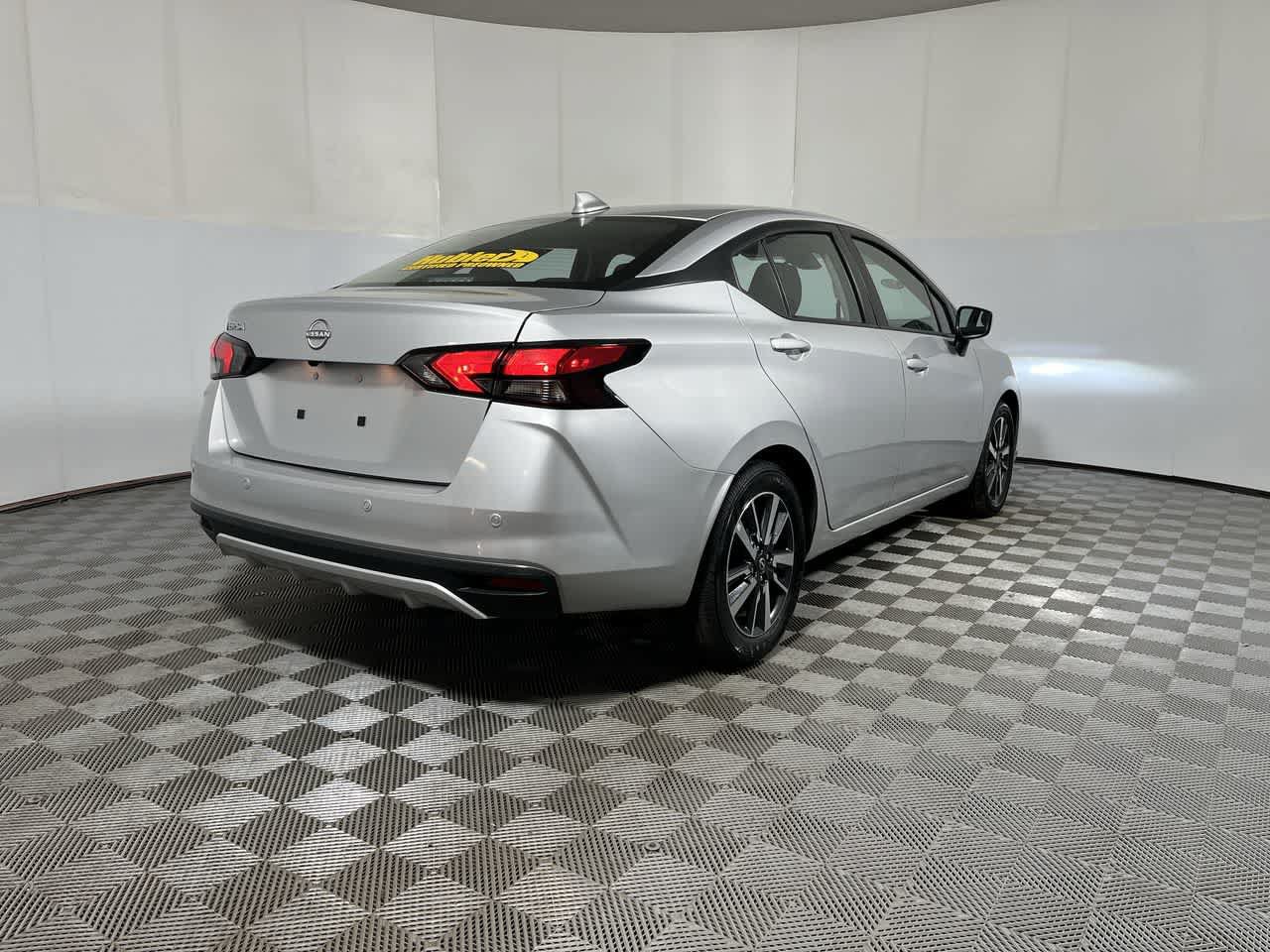 Used 2025 Nissan Versa SV FWD image 8
