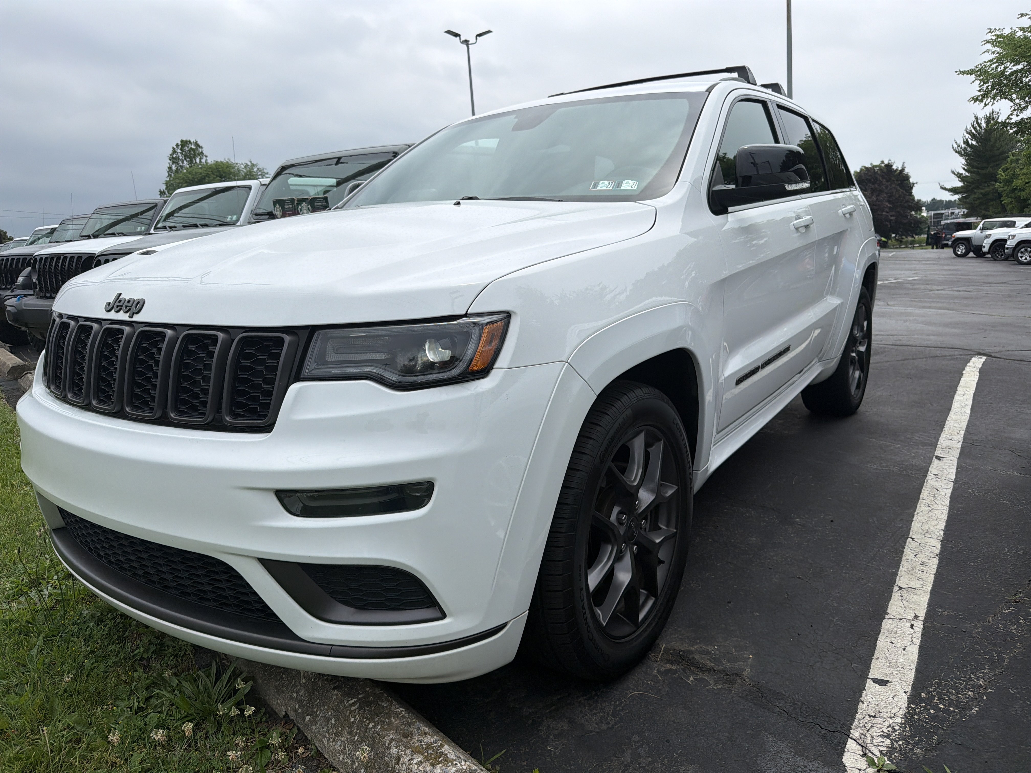 Used 2020 Jeep Grand Cherokee Limited X AWD/4WD image 3